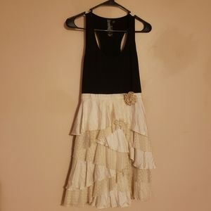 Forever 21 Twist black and cream dress